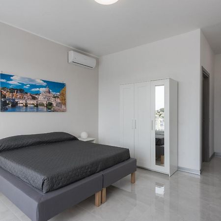 Travelershome Ciampino Airport Guesthouse 600M To Airport Ngoại thất bức ảnh