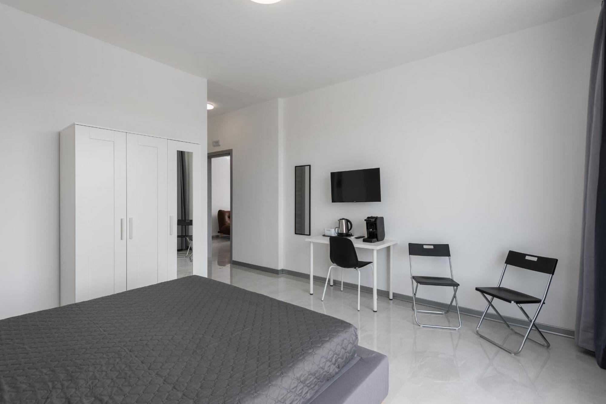Travelershome Ciampino Airport Guesthouse 600M To Airport Ngoại thất bức ảnh