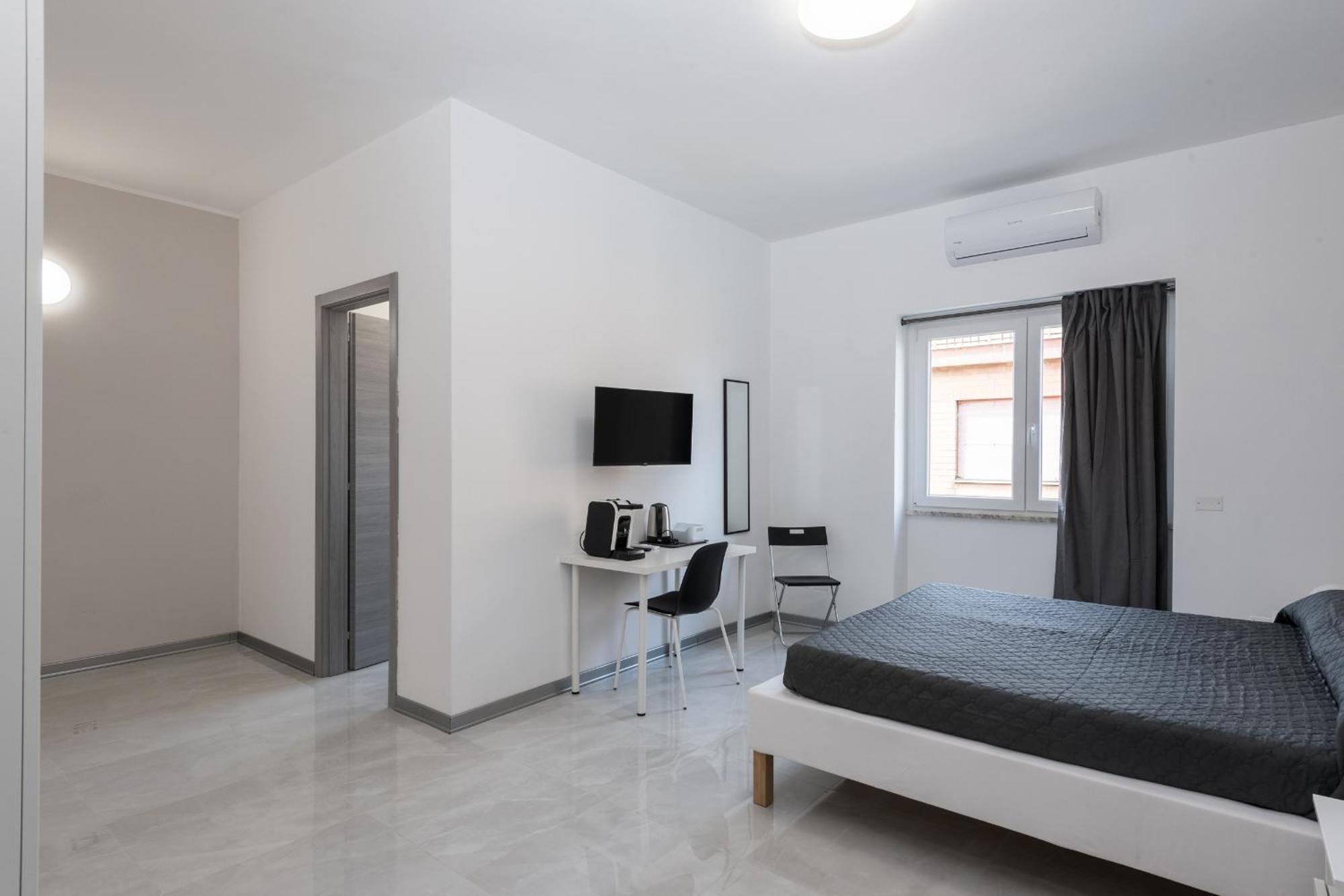 Travelershome Ciampino Airport Guesthouse 600M To Airport Ngoại thất bức ảnh
