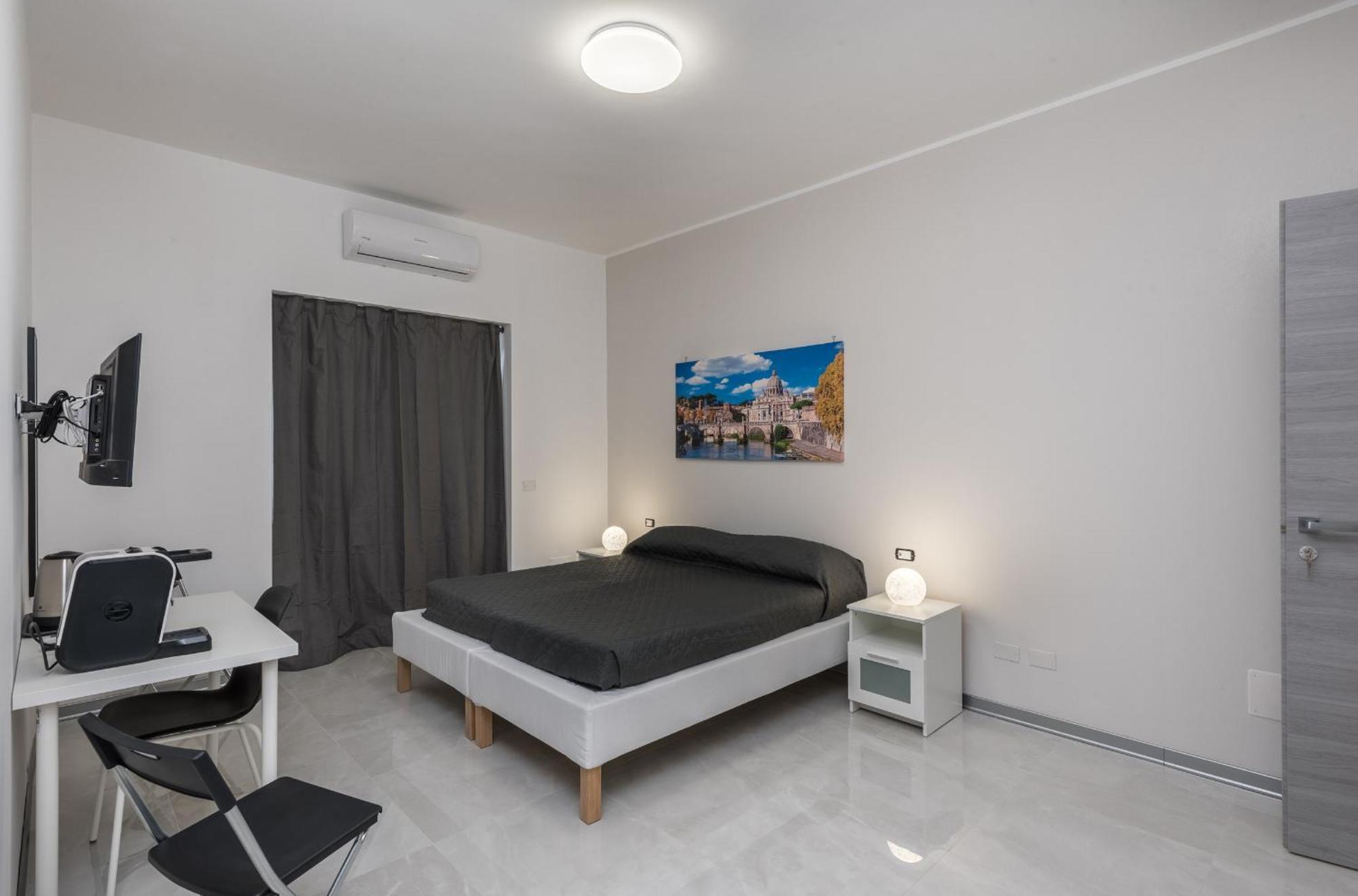 Travelershome Ciampino Airport Guesthouse 600M To Airport Ngoại thất bức ảnh