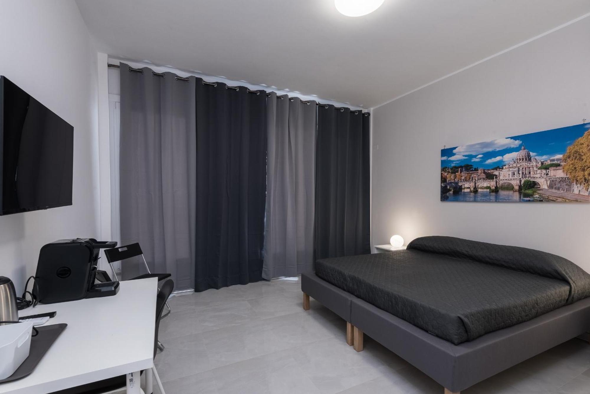 Travelershome Ciampino Airport Guesthouse 600M To Airport Ngoại thất bức ảnh