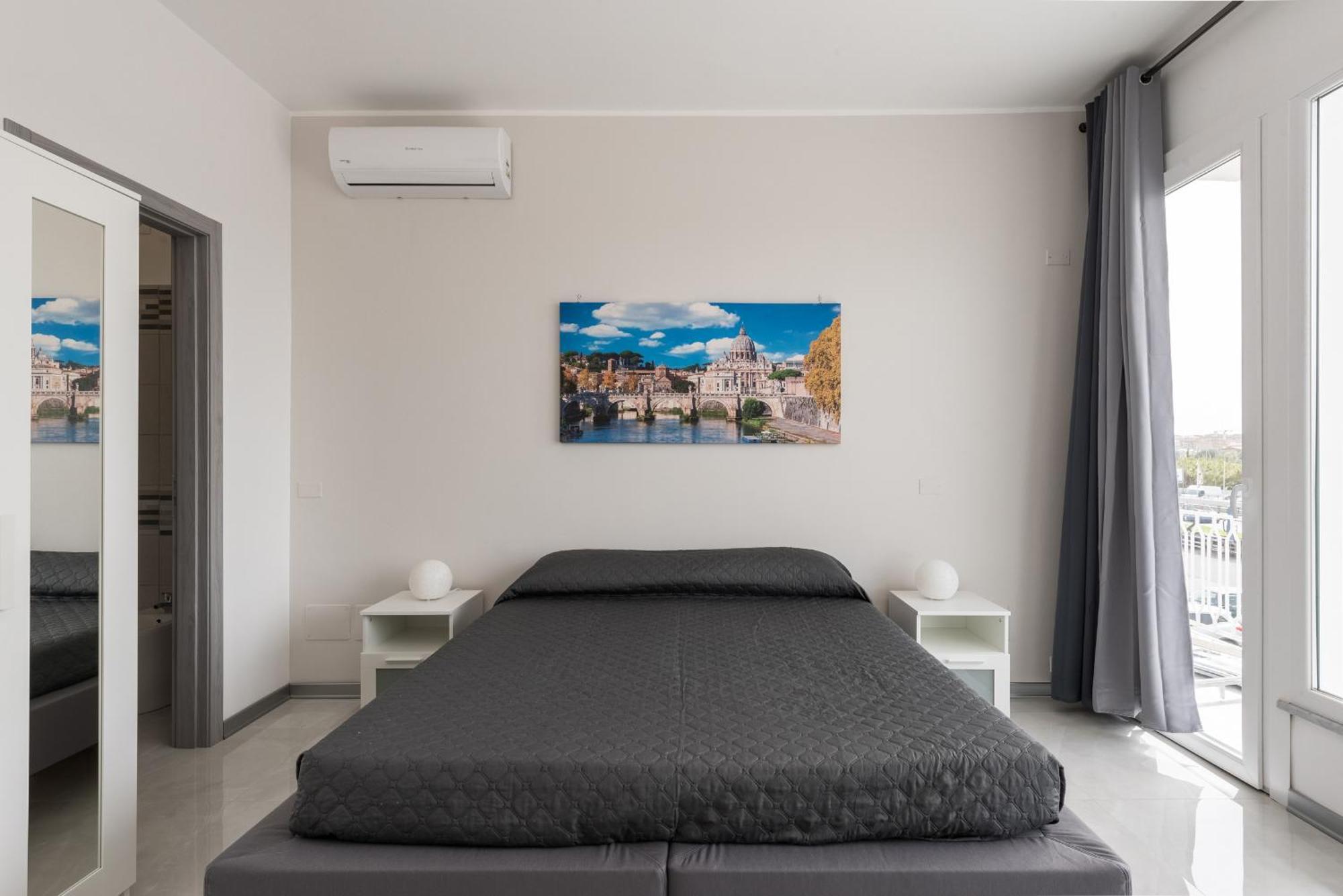 Travelershome Ciampino Airport Guesthouse 600M To Airport Ngoại thất bức ảnh